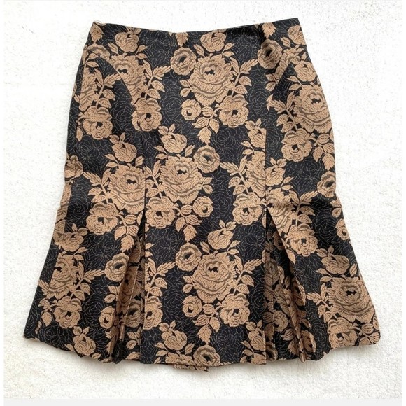 Ann Taylor Dresses & Skirts - ANN TAYLOR Petites black brown floral print pleated skirt size 12P